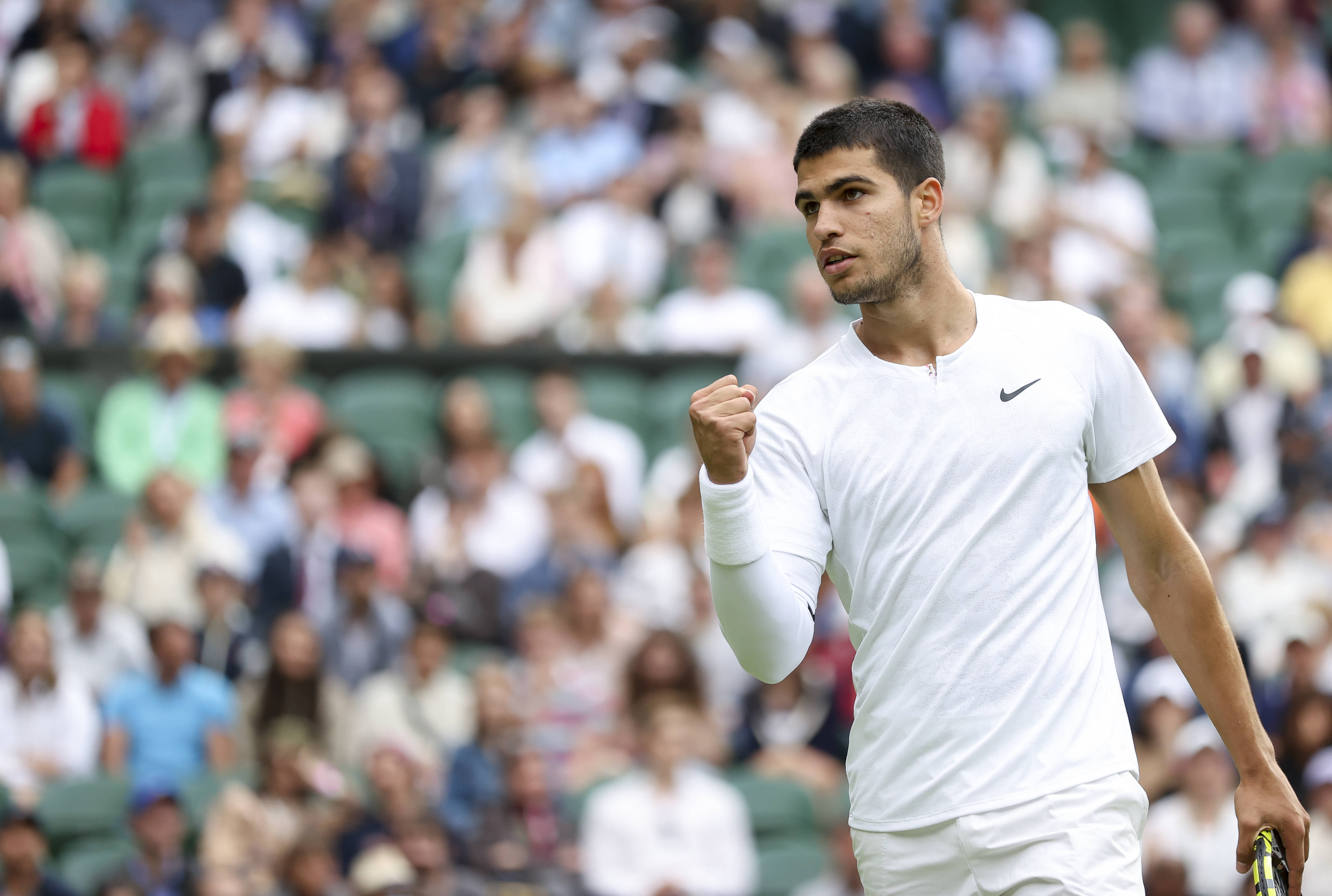 觉极具威胁 觉极具威胁